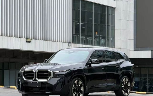 BMW XM 2024 50e