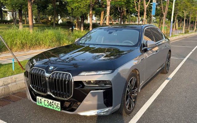 BMW i7 2023 xDrive60L M Sport