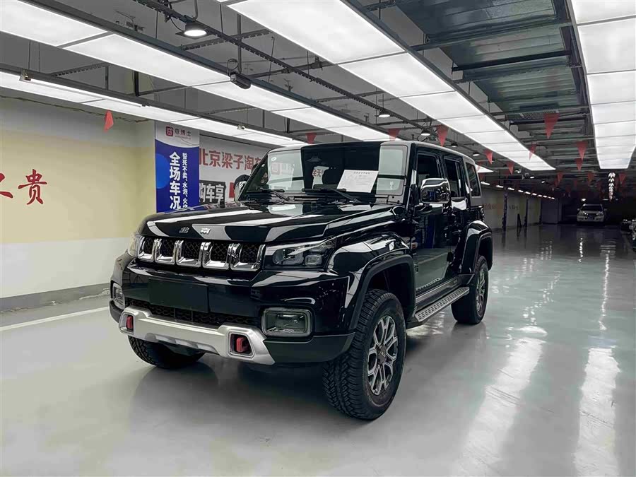 Beijing Off-road BJ40 2023 2.0T Automatic Four-Wheel Drive City Hunter Edition Hero Type