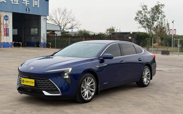 Buick 2025 Platinum Avenir