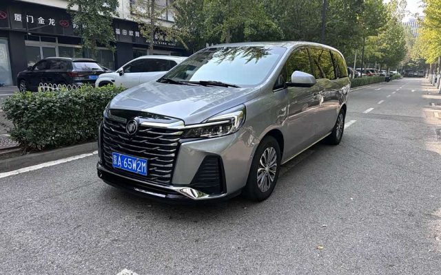 Buick GL8 2023 Luxury