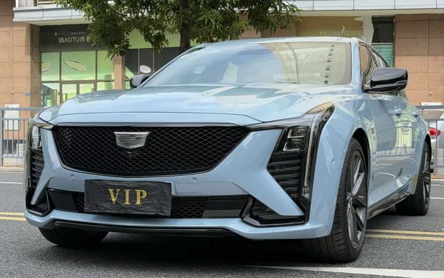 Cadillac CT5 2025 28T Track Performance Edition + Peak Track Package