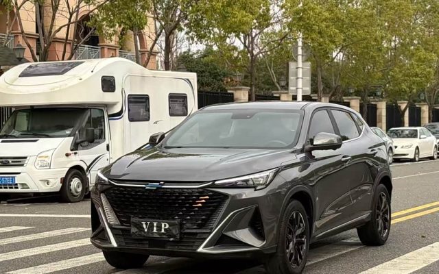 Changan Oshan X5 PLUS 2023 1.5T DCT Smart AI