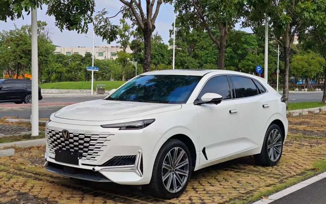 Changan UNI-K 2024 2.0T 2WD Global Edition