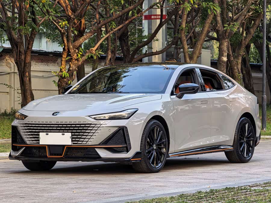 Changan UNI-V 2023 1.5T Sport