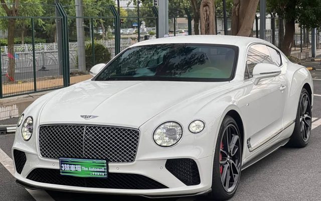 Continental 2022 4.0T GT V8