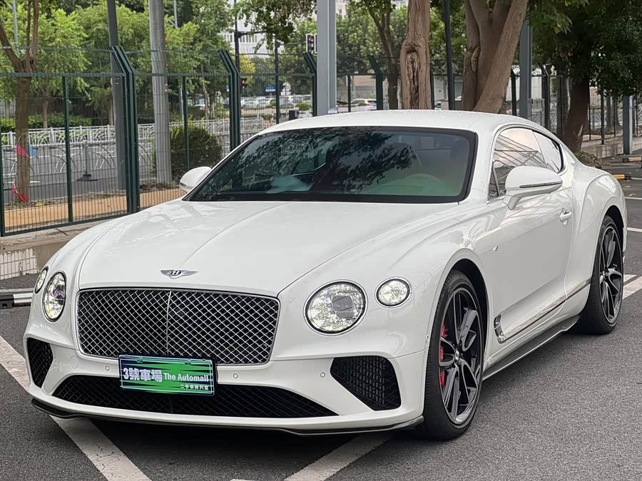 Continental 2022 4.0T GT V8