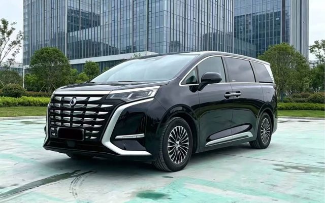 Denza D9 2024 DM-i 980 Four-Wheel Drive Flagship