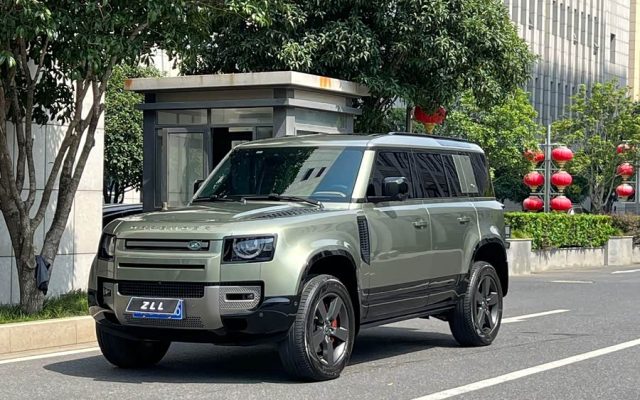 Land Rover Defender 2024 110 3.0T P400 X-DYNAMIC HSE