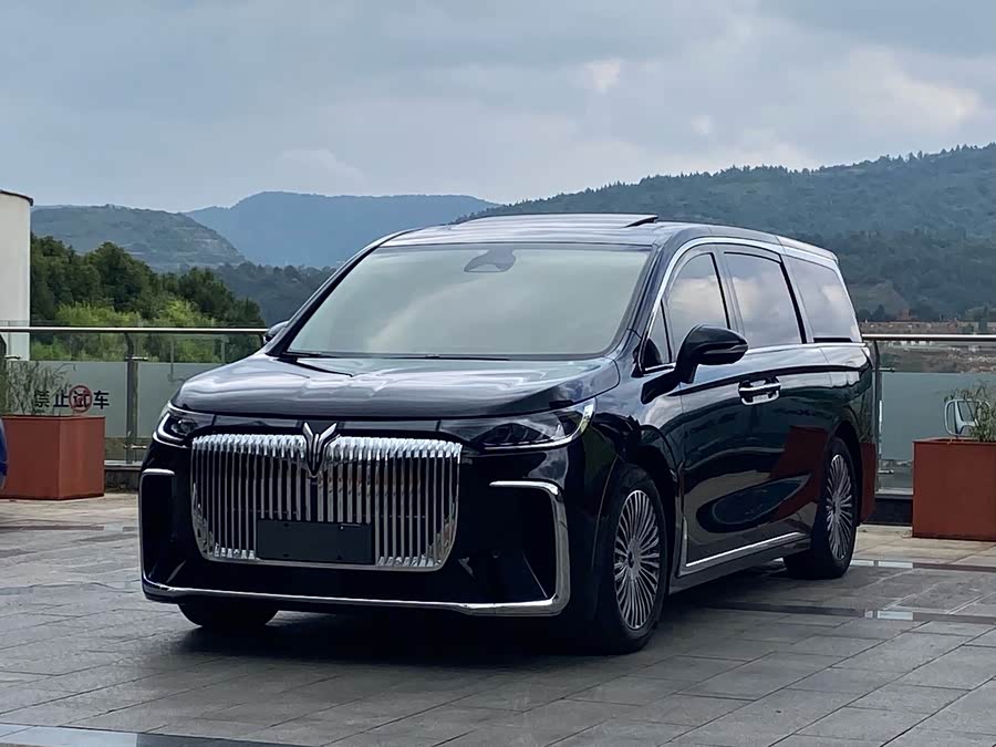 Lantu Dreamer 2025 PHEV 4WD Flagship Kunpeng