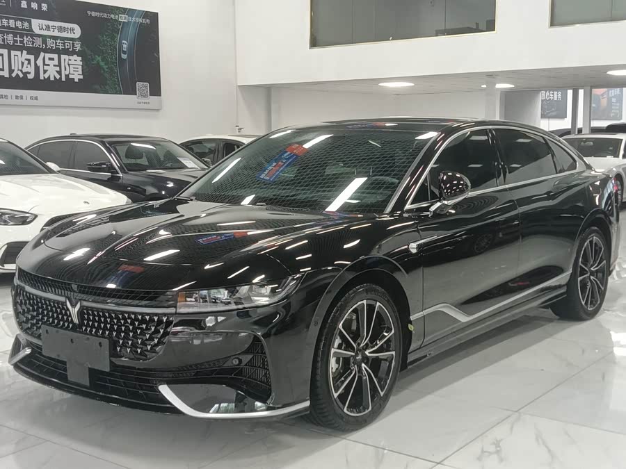 Lantu Zhaiguang 2024 PHEV Four-Wheel Drive Ultra Long Range Flagship Version
