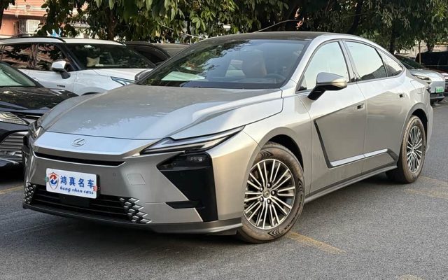 Lexus ES 300h