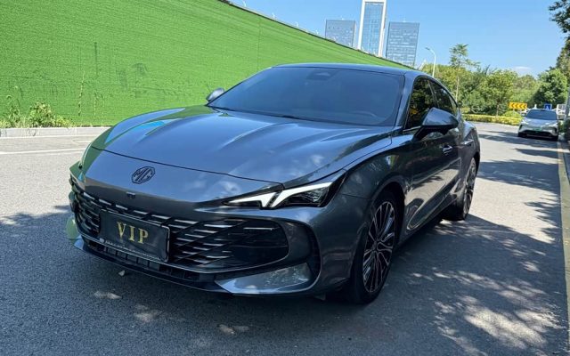 MG7 2023 1.5T DCT Elegant Version