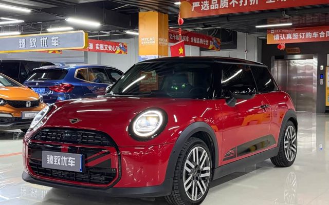 MINI 2025 1.5T COOPER Classic 3-Door