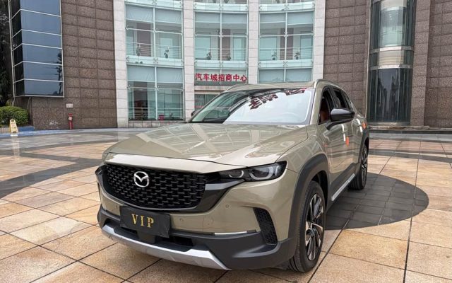 Mazda CX-50 2023 2.5L Premium