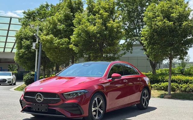 Mercedes-Benz A-Class 2024 Facelift A 200 L Fashion Edition