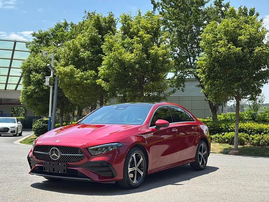Mercedes-Benz A-Class 2024 Facelift A 200 L Fashion Edition