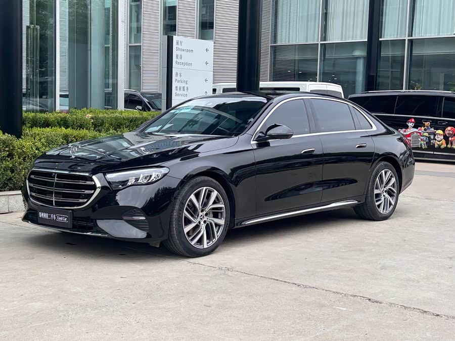 Mercedes-Benz E-Class 2025 E 300 L Fashion