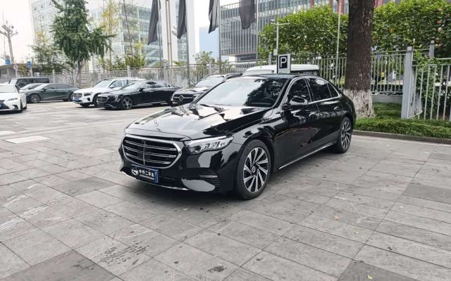 Mercedes-Benz E-Class 2025 E 300 L Luxury