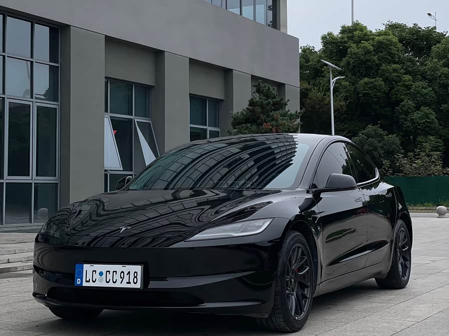 Model 3 2023 RWD