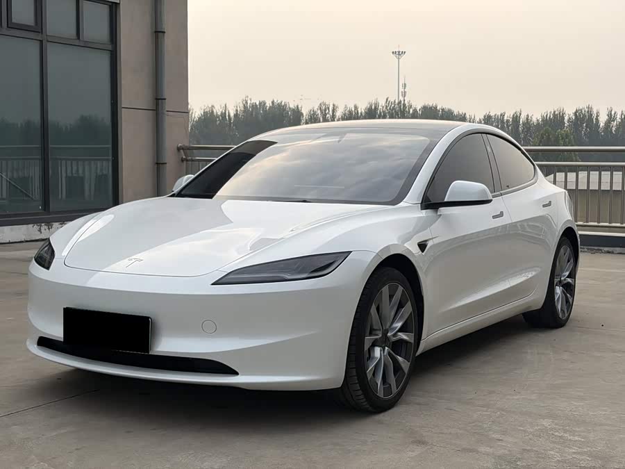 Model 3 2023 RWD