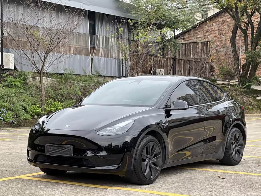 Model Y 2024 RWD