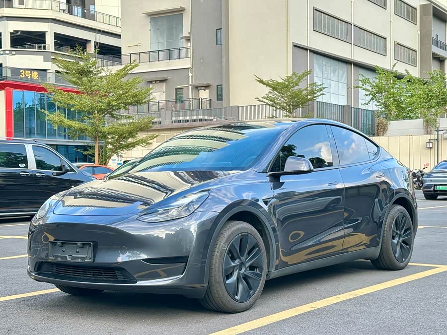 Model Y 2024 RWD