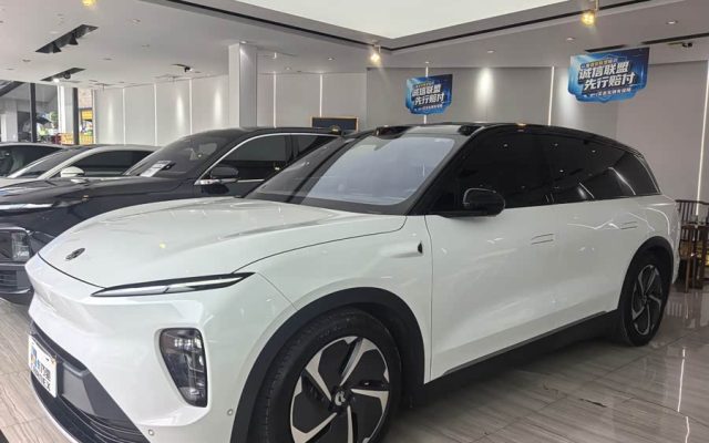 NIO ES8 2023 75kWh