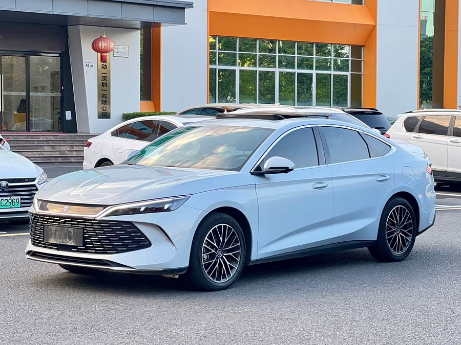 Qin L 2024 DM-i 120KM Excellence