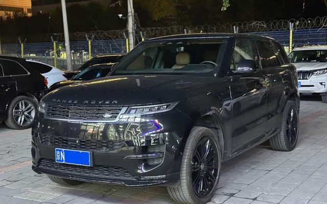 Range Rover Sport 2023 400PS Dynamic SE