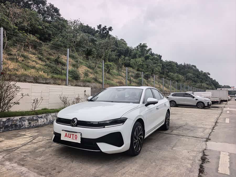 Sagitar 2026 L 300TSI DSG Luxury