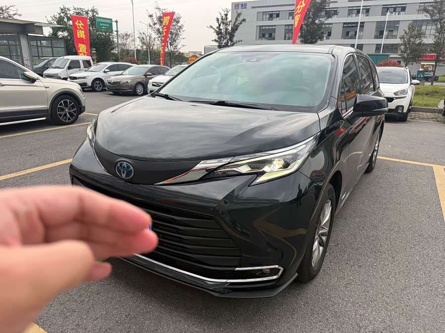 Sienna 2024 2.5L Hybrid Comfort