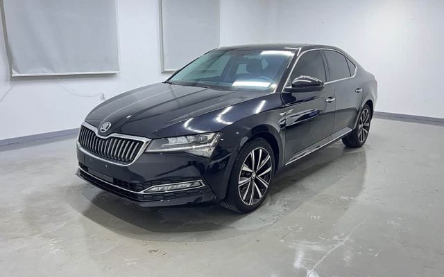 Skoda Superb 2023 TSI280 DSG Luxury