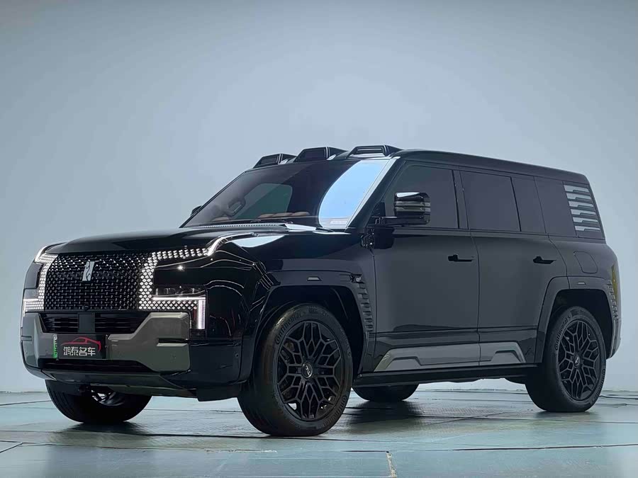 U8 2023 Luxury