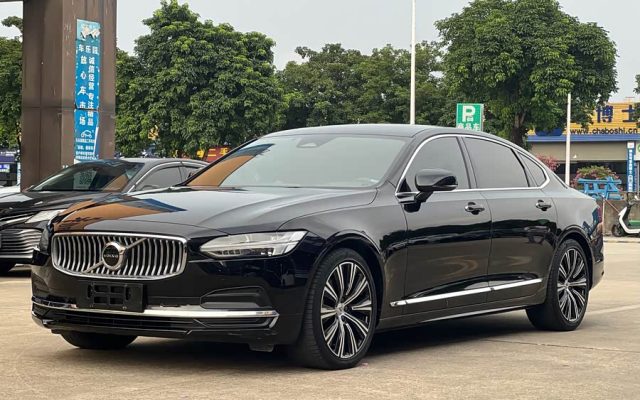 Volvo S90 2023 B5 Intelligent Luxury