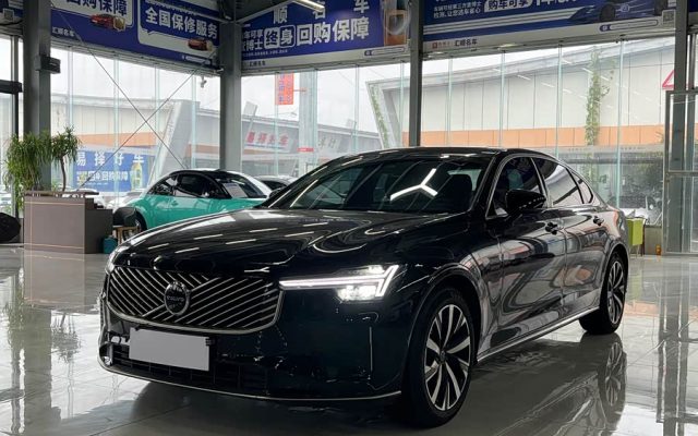 Volvo S90 2026 B5 Intelligent Luxury