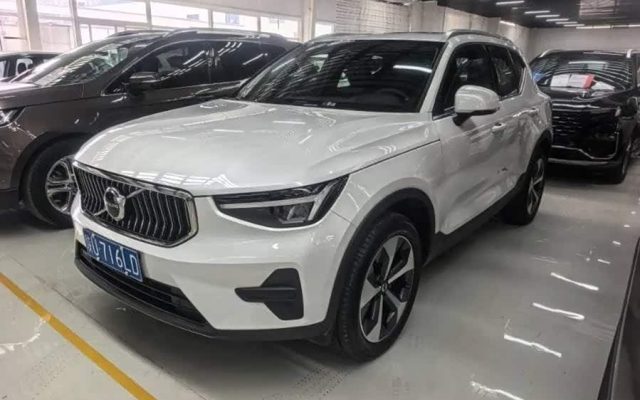 Volvo XC40 2024 B4 4WD Intelligent Luxury