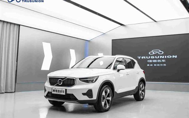 Volvo XC40 2024 B4 4WD Intelligent Luxury