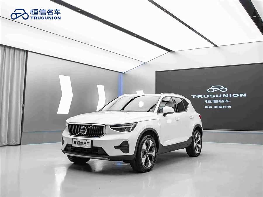 Volvo XC40 2024 B4 4WD Intelligent Luxury