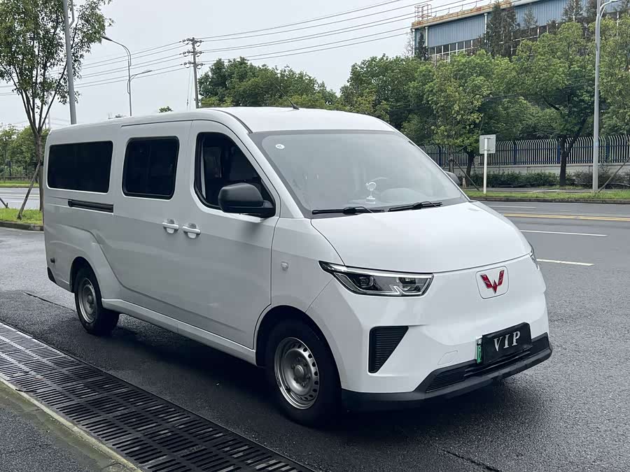 Wuling Yangguang 2025 400km Bus Comfort