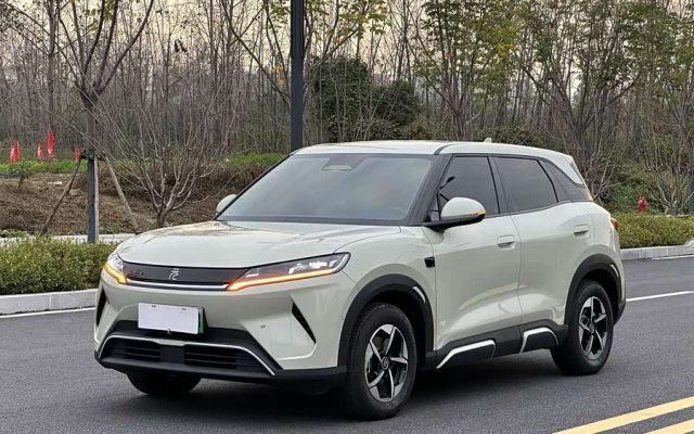 Yuan UP 2025 Smart Driving 401KM Leading