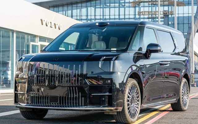 Zeekr 009 2024 6-Seater Executive 4WD 108kWh