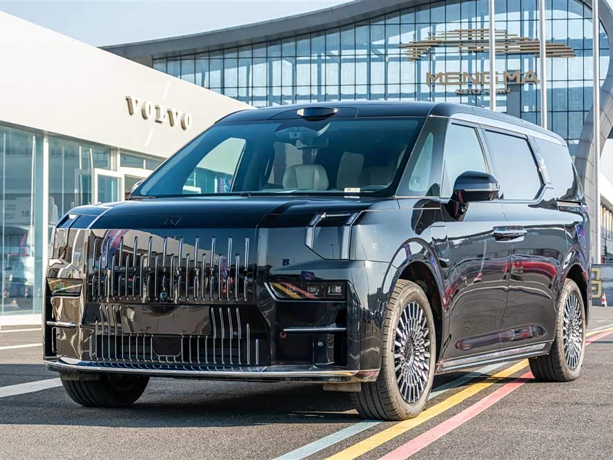 Zeekr 009 2024 6-Seater Executive 4WD 108kWh
