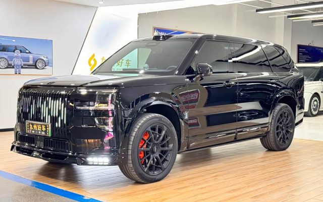 Zeekr 9X 2025曜黑版 70kWh 6-seater